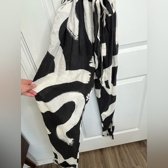 NWT Anthropologie The Micah One-Shoulder Jumpsuit in Black and White Sz Small - Picture 11 of 16